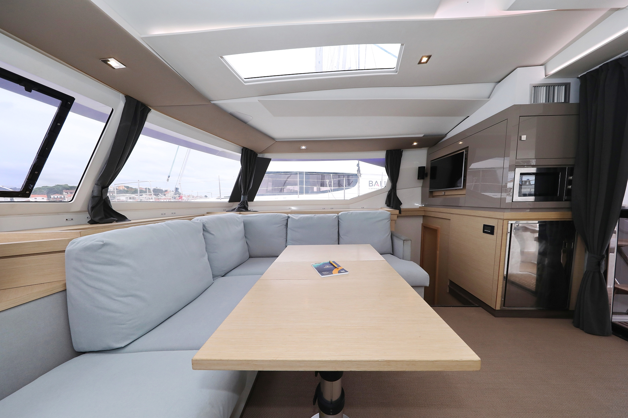 Fountaine Pajot Saona 47 Quintet - 5 + 1 cab. — photo 19