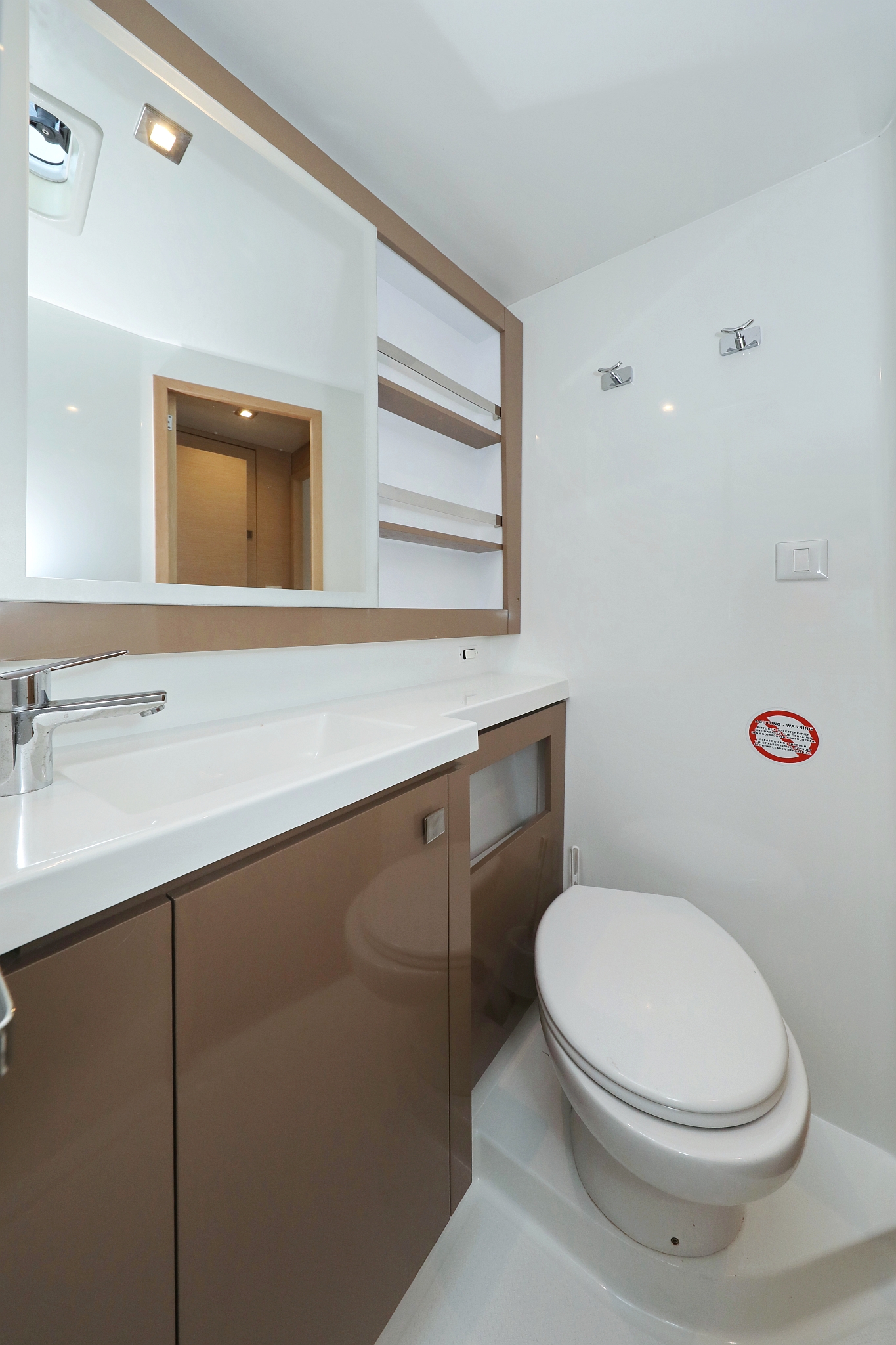 Fountaine Pajot Saona 47 Quintet - 5 + 1 cab. — photo 37