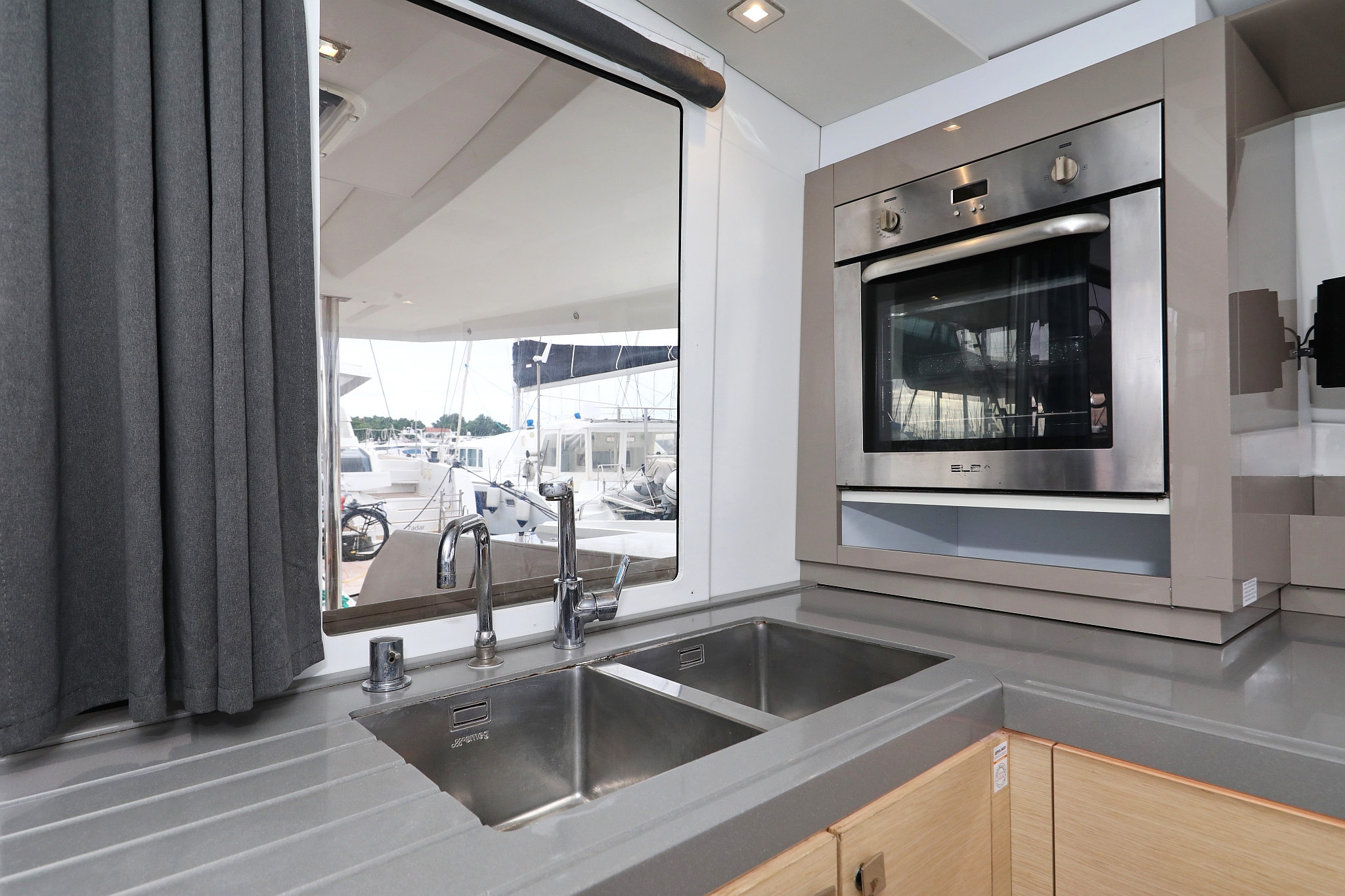 Fountaine Pajot Saona 47 Quintet - 5 + 1 cab. — photo 40