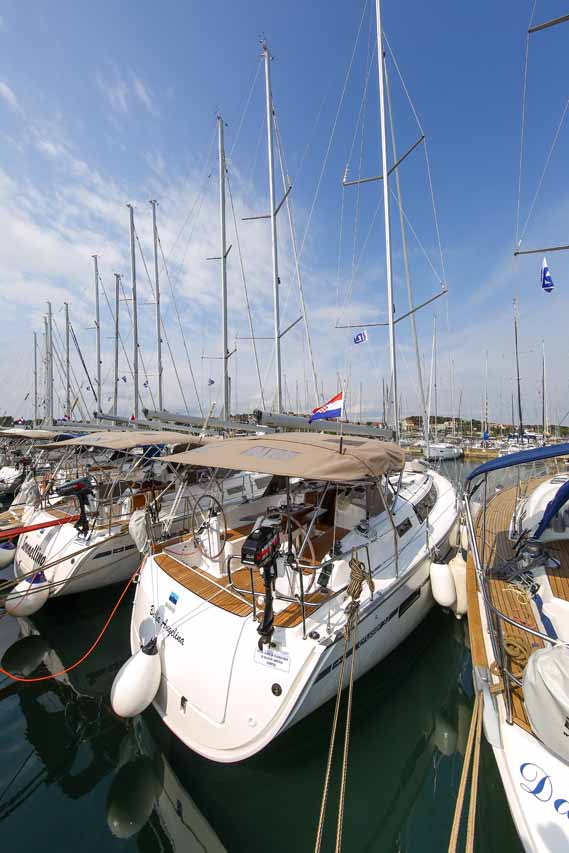 Bavaria Cruiser 37 - 3 cab. — photo 4
