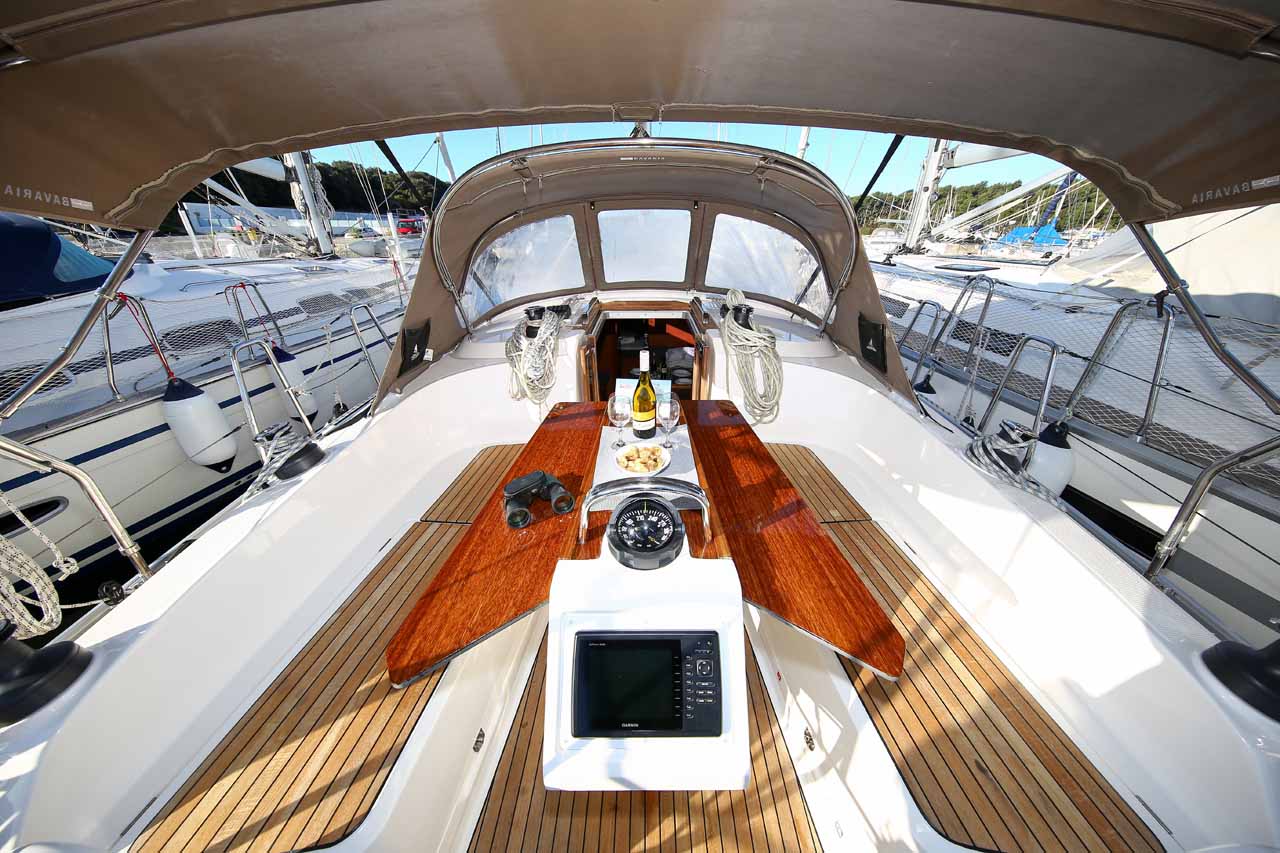 Bavaria Cruiser 37 - 3 cab. — photo 8