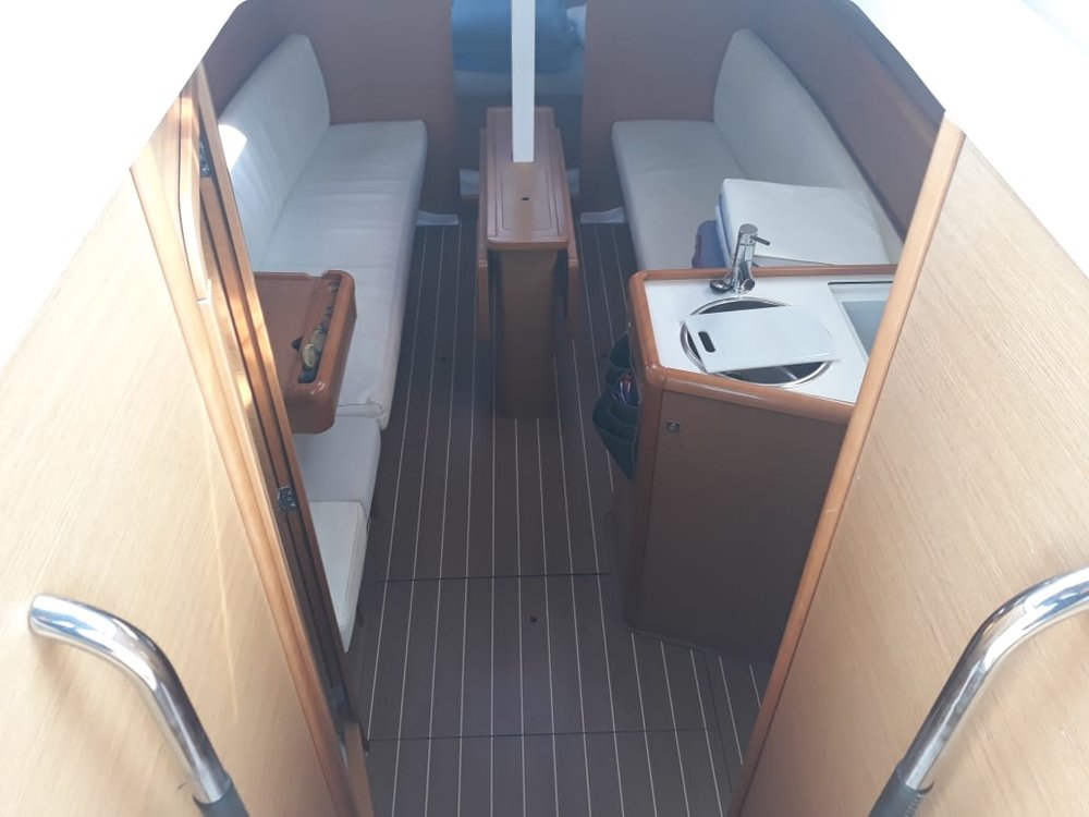 Sun Odyssey 33i - 2 cab. — photo 4