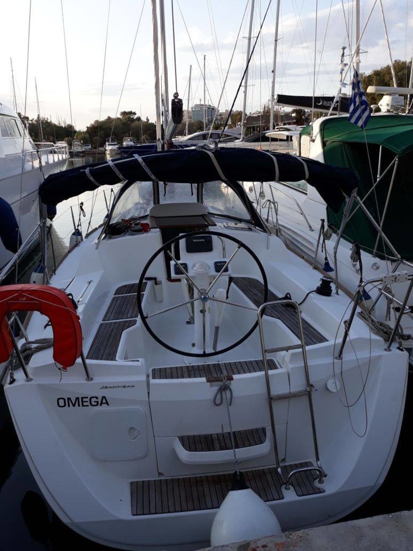 Sun Odyssey 33i - 2 cab. — photo 1
