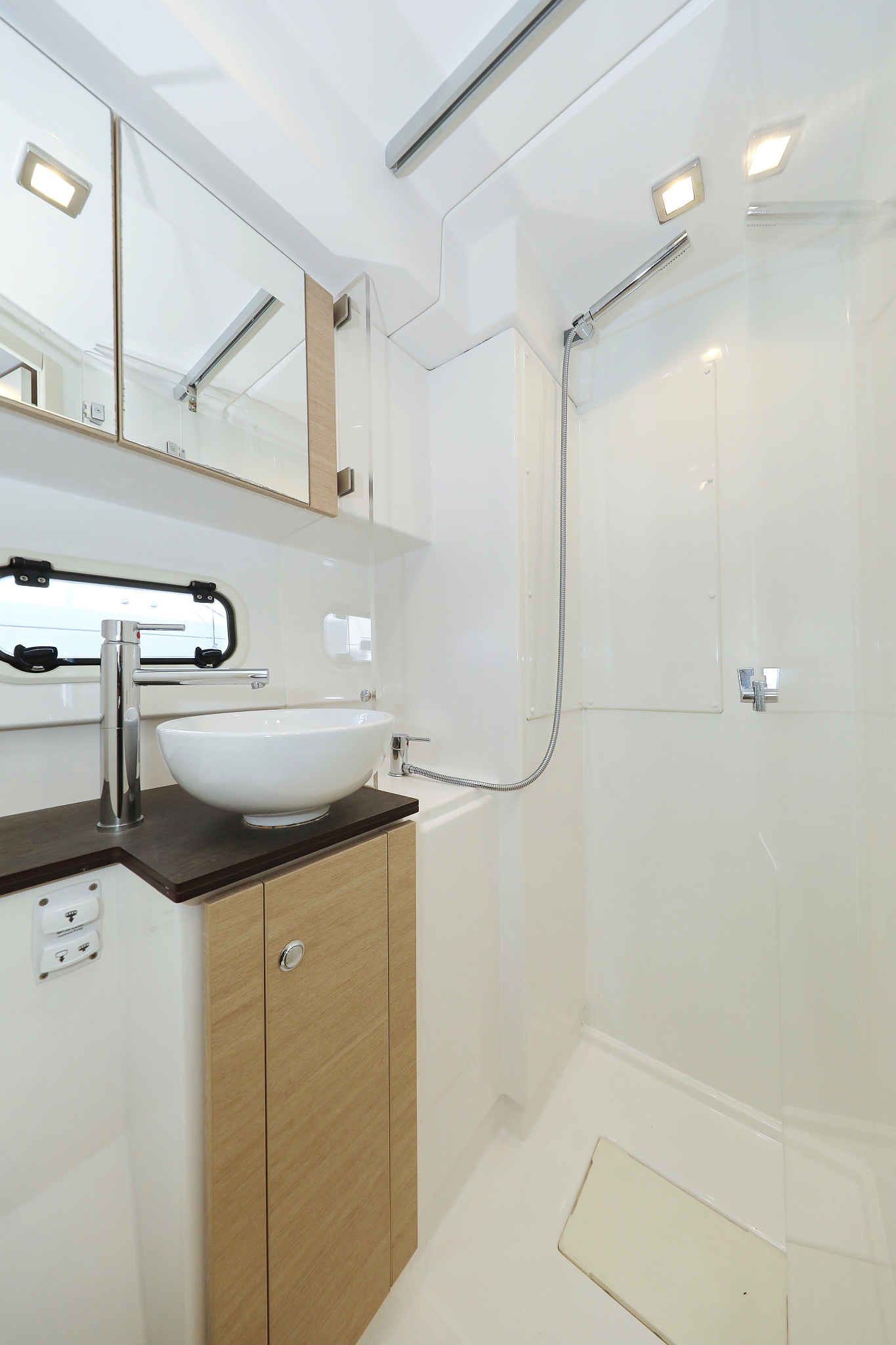 Bali 4.5 - 4 + 2 cab. — photo 30