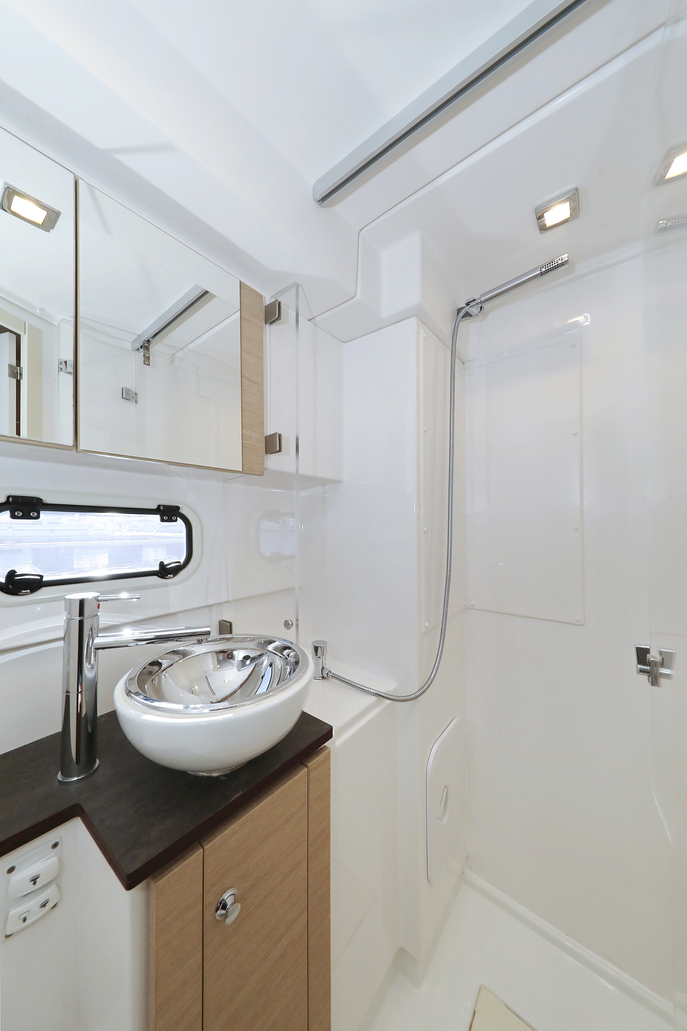 Bali 4.5 - 4 + 2 cab. — photo 38