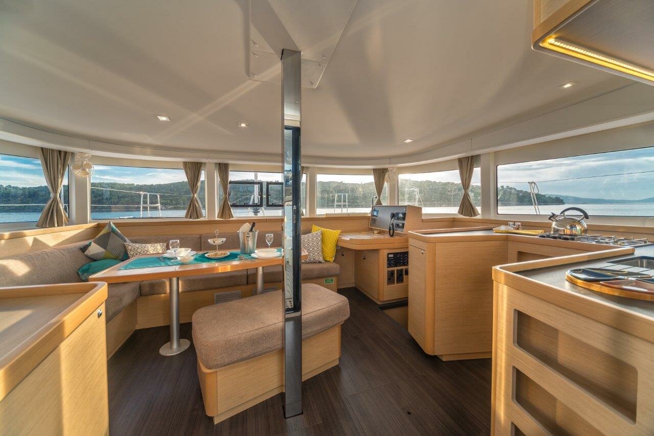 Lagoon 42 - 4 + 2 cab. — photo 12