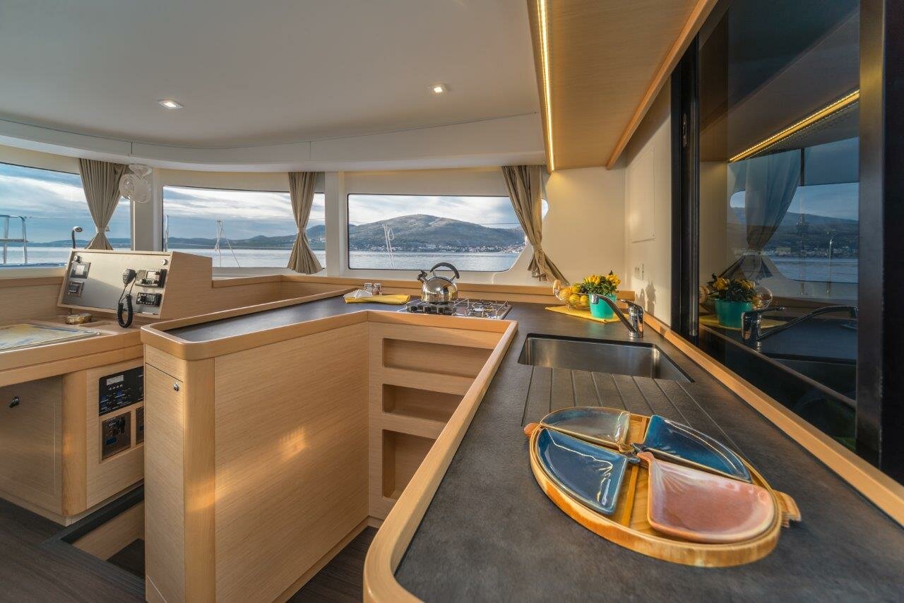 Lagoon 42 - 4 + 2 cab. — photo 13