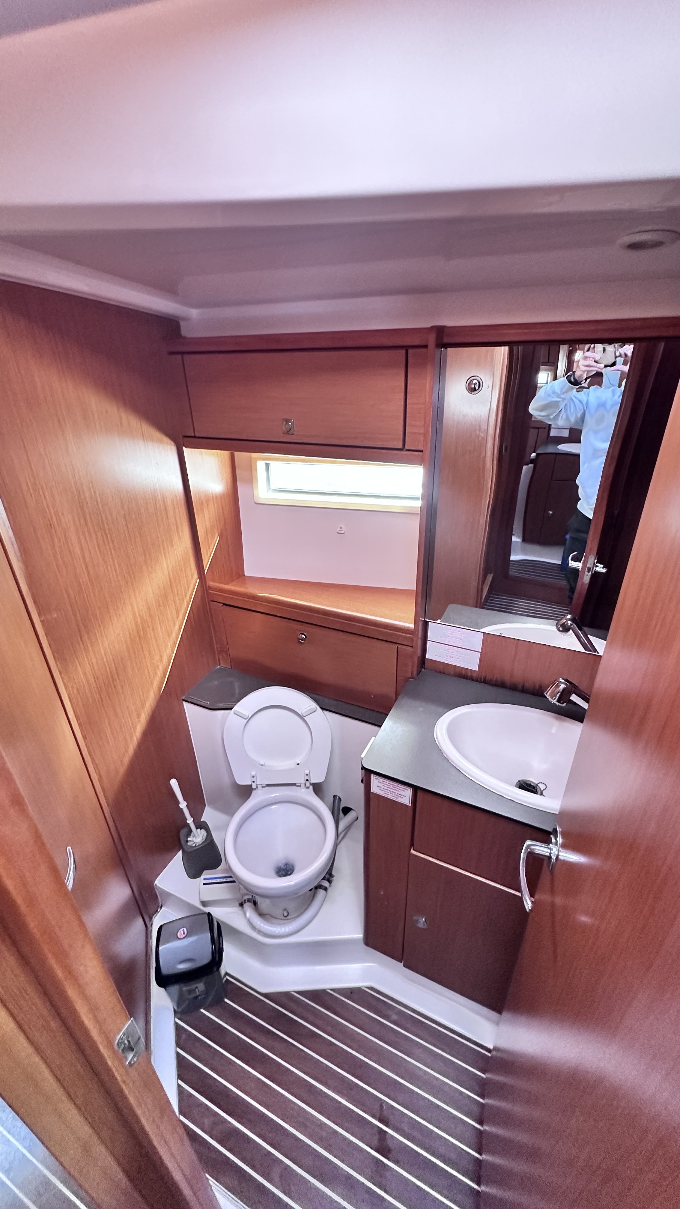 Bavaria Cruiser 56 - 5 + 1 cab. — photo 30