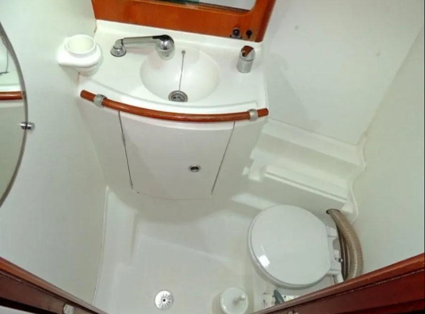 Oceanis Clipper 411 - 4 cab. — photo 8