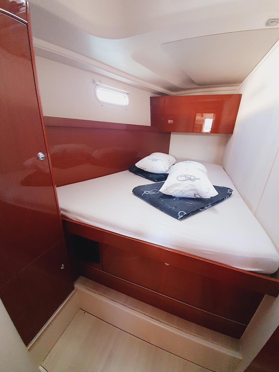 Hanse 505 - 5 + 1 cab. — photo 16