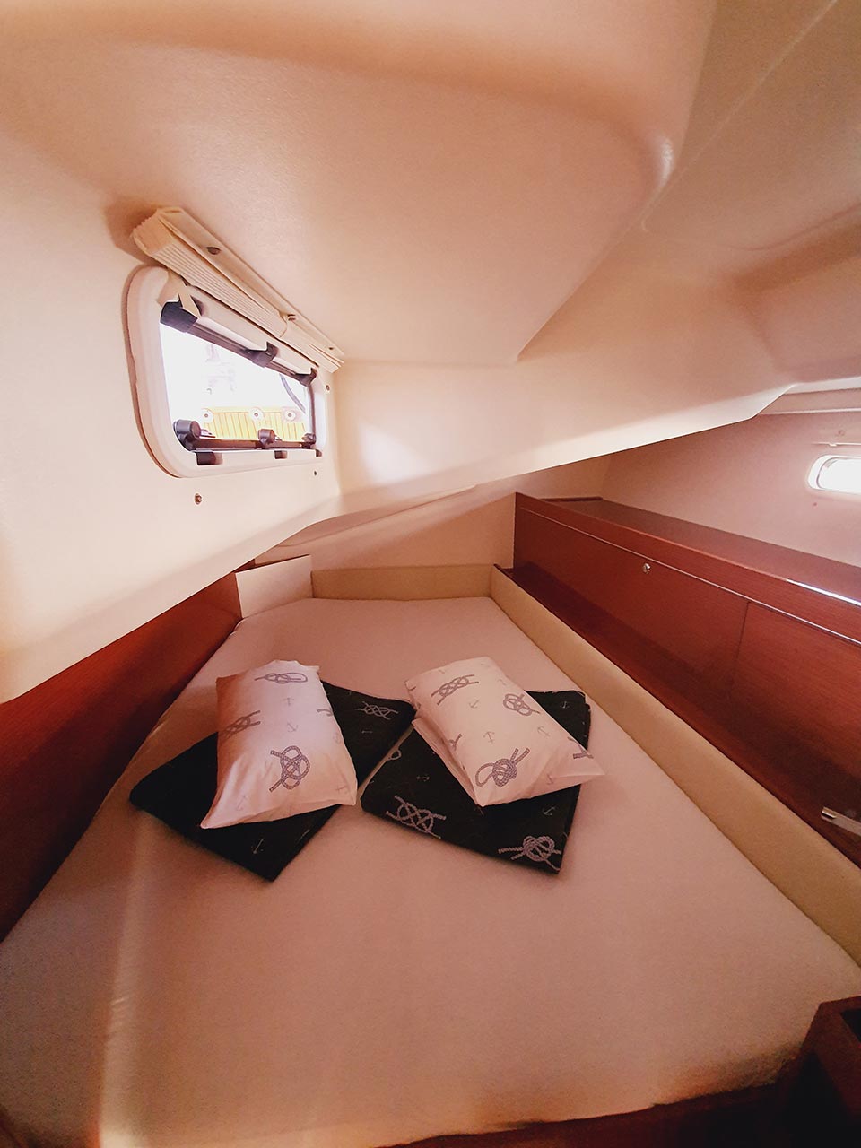 Hanse 505 - 5 + 1 cab. — photo 18