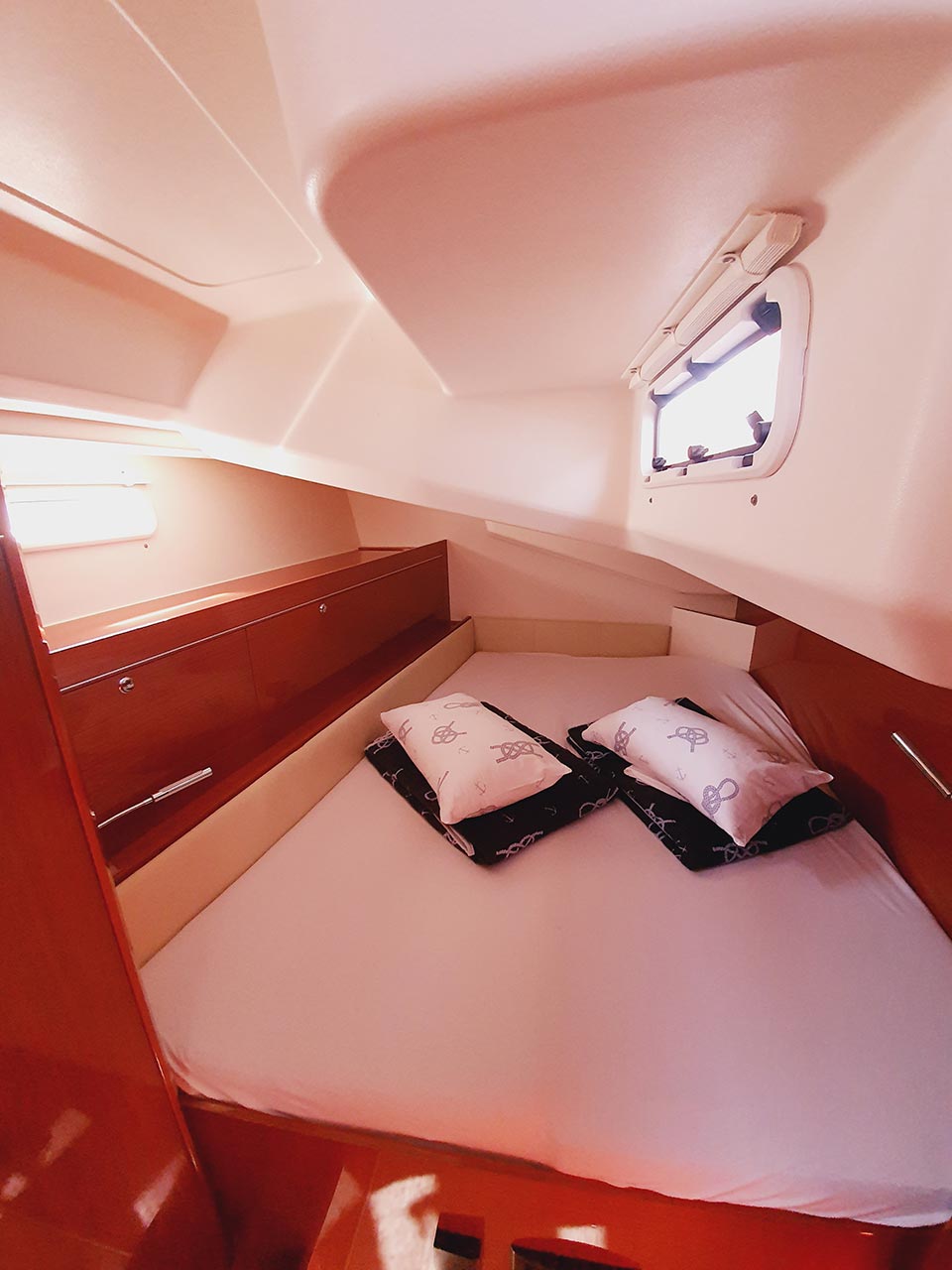 Hanse 505 - 5 + 1 cab. — photo 19