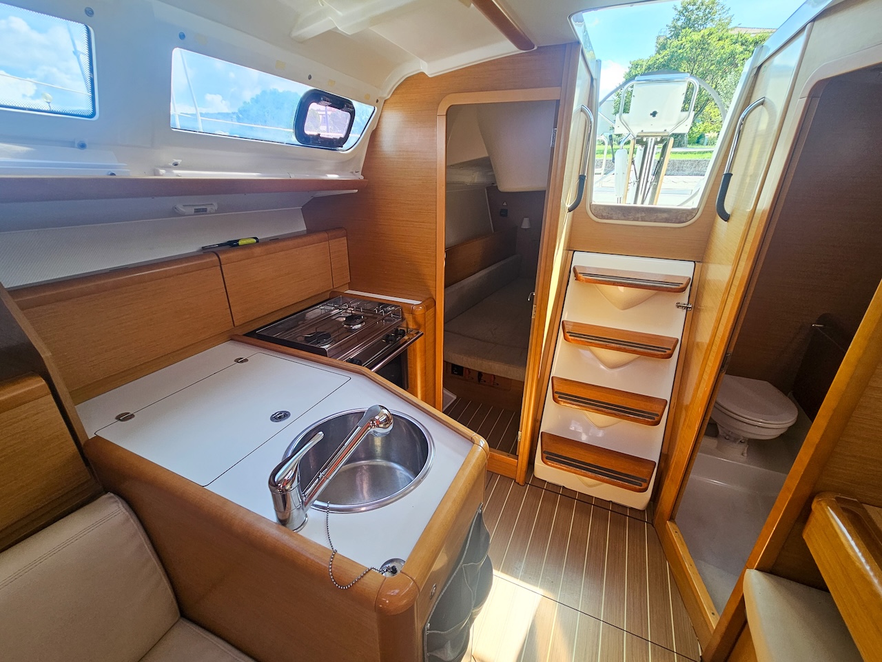 Sun Odyssey 33i - 2 cab. — photo 5