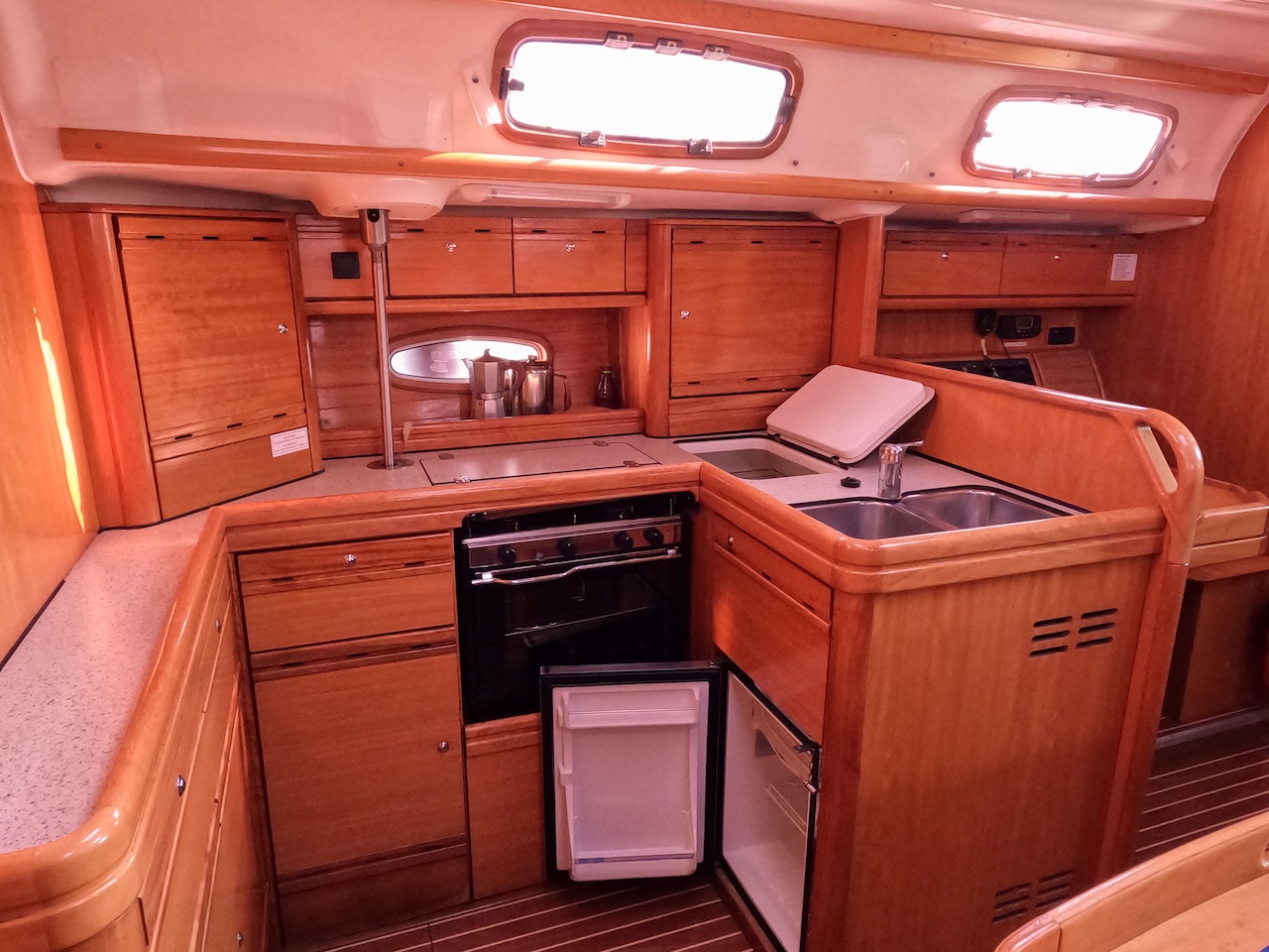 Bavaria 50 Cruiser — photo 6