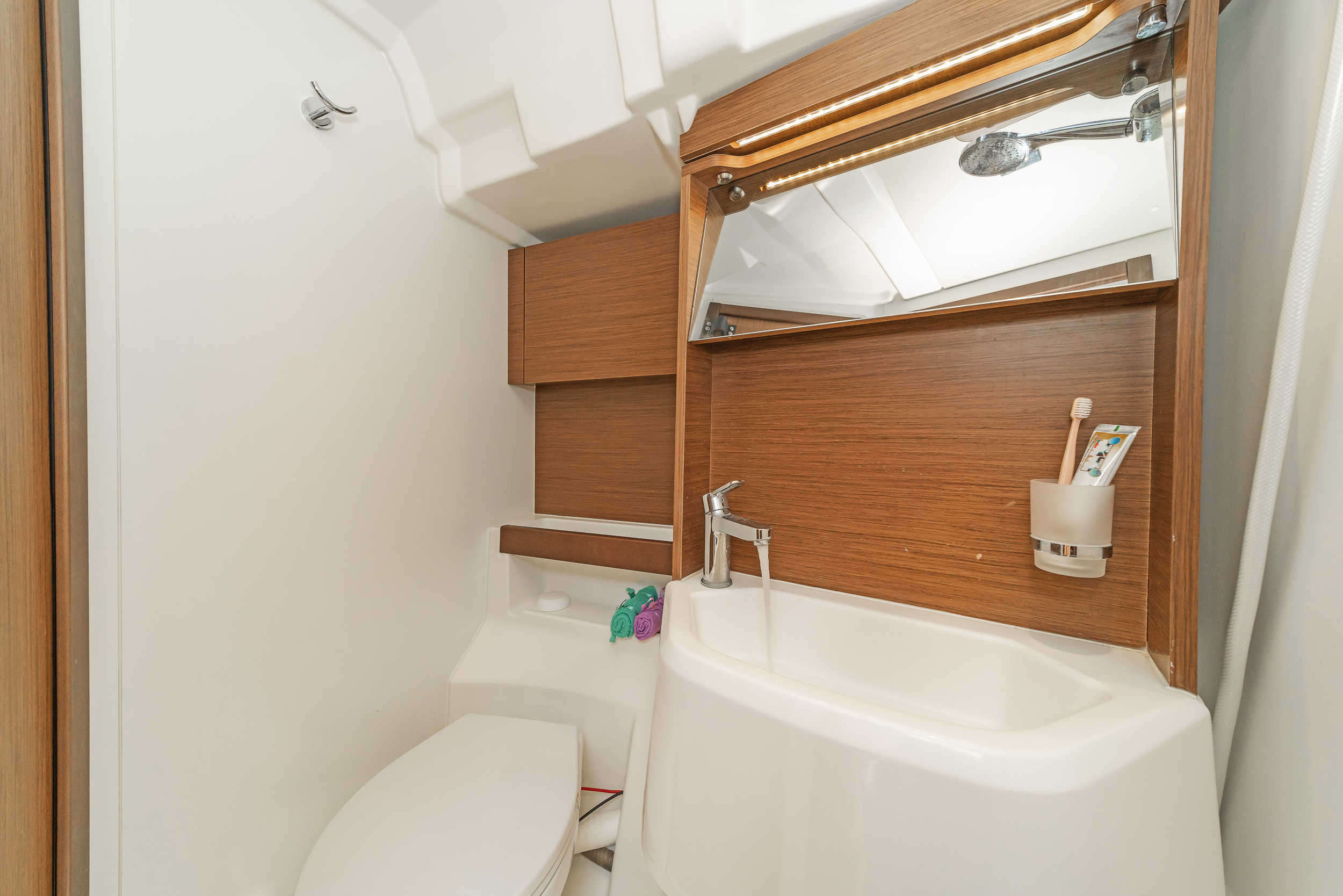 Oceanis 51.1 - 5 + 1 cab. — photo 10