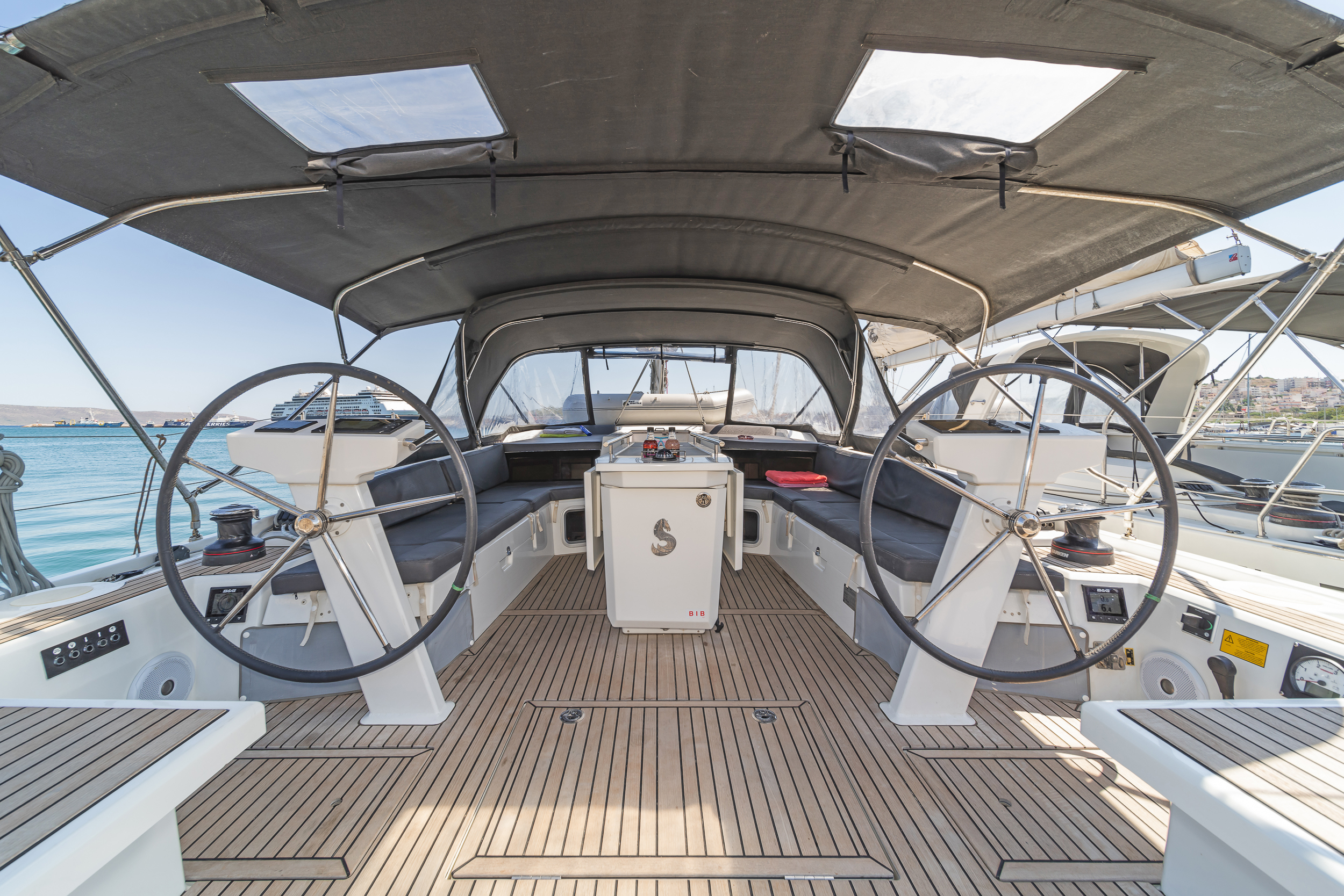 Oceanis 51.1 - 5 + 1 cab. — photo 13