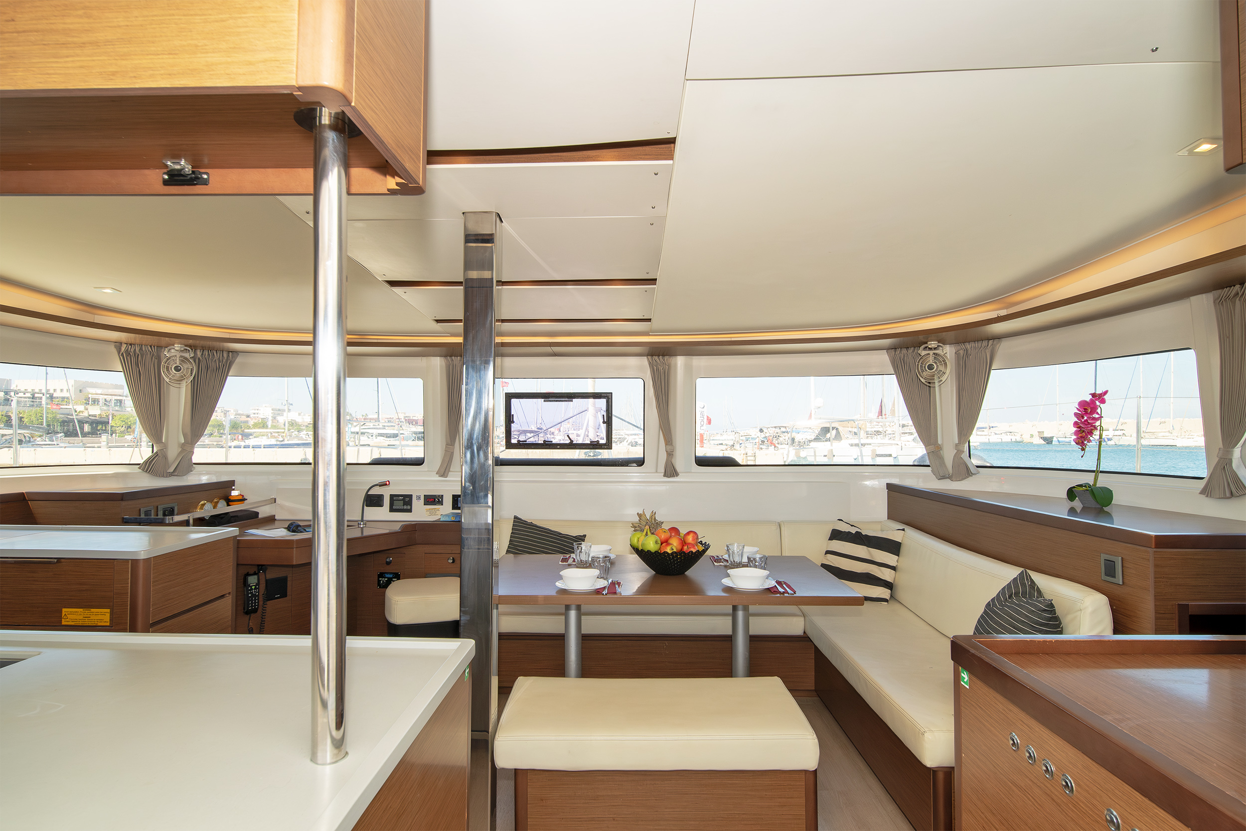 Lagoon 46 - 4 + 2 cab. — photo 16