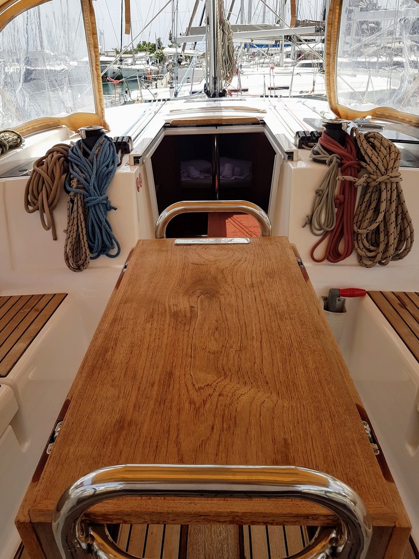 Dufour 382 GL — photo 9