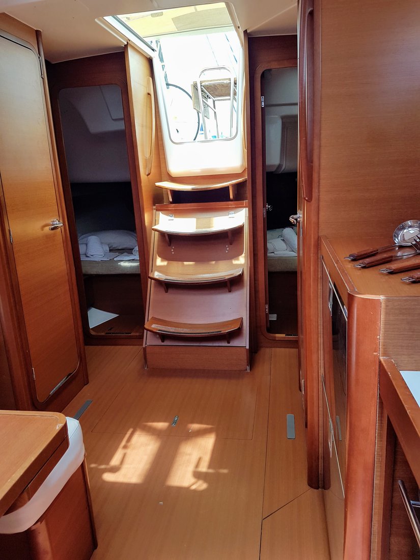 Dufour 382 GL — photo 10