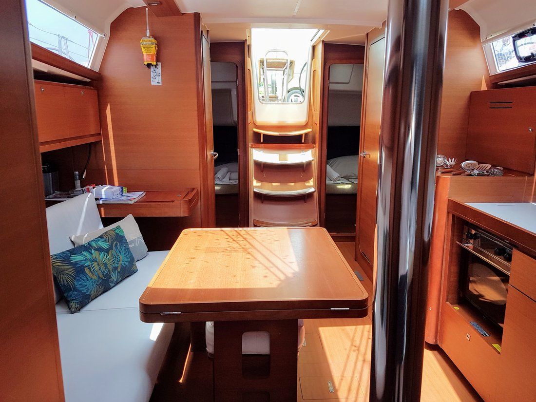 Dufour 382 GL — photo 11
