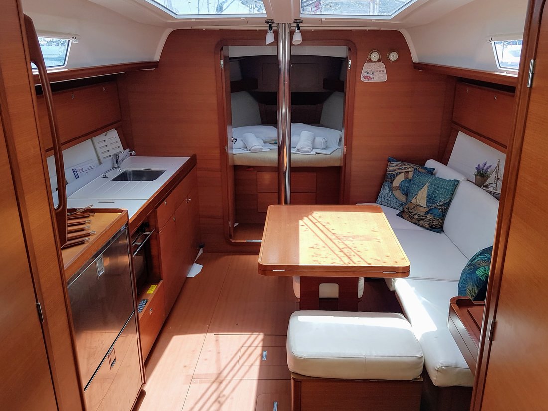 Dufour 382 GL — photo 13
