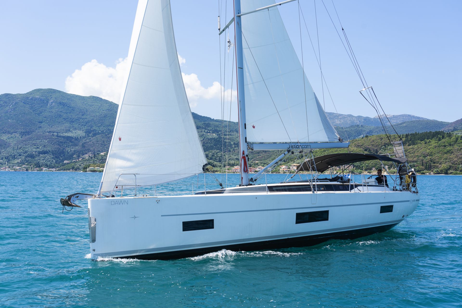 Bavaria C45 - 4 cab. — photo 4