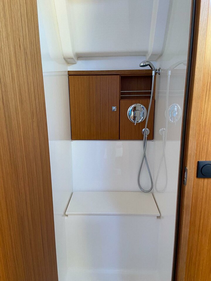 Bavaria Cruiser 51 — photo 15