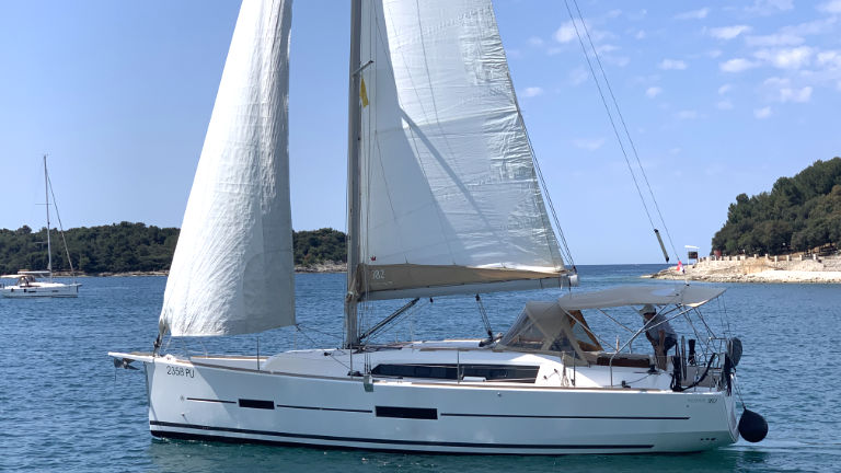 Dufour 382 GL — photo 6