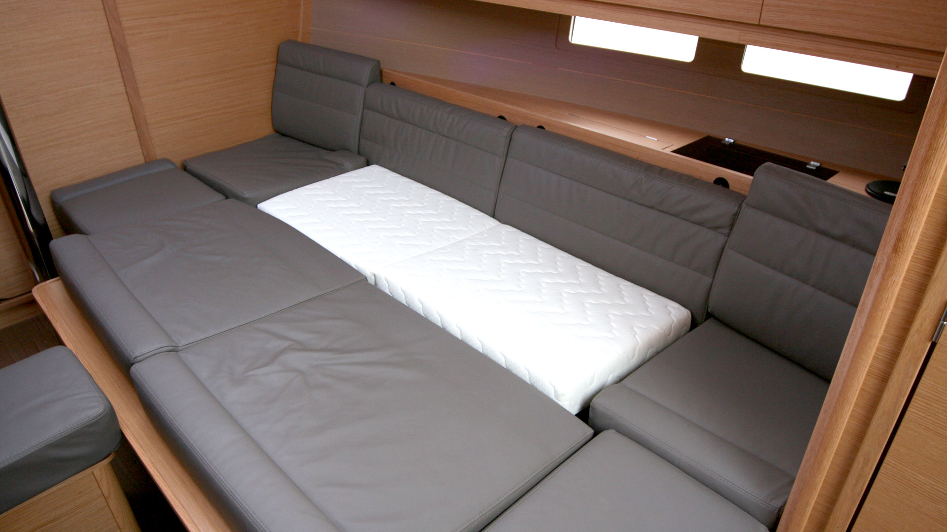 Dufour 382 GL — photo 15
