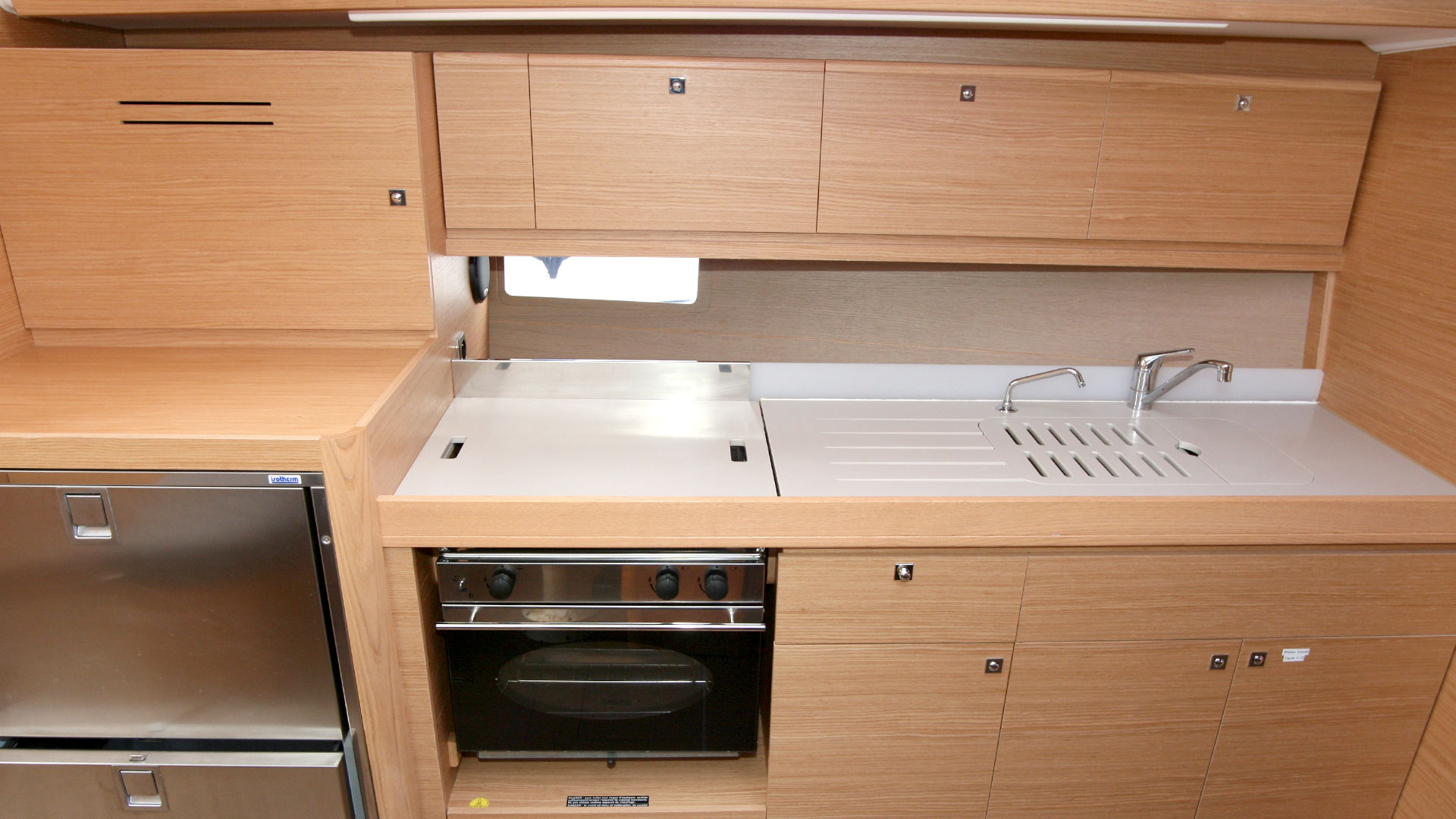 Dufour 382 GL — photo 17