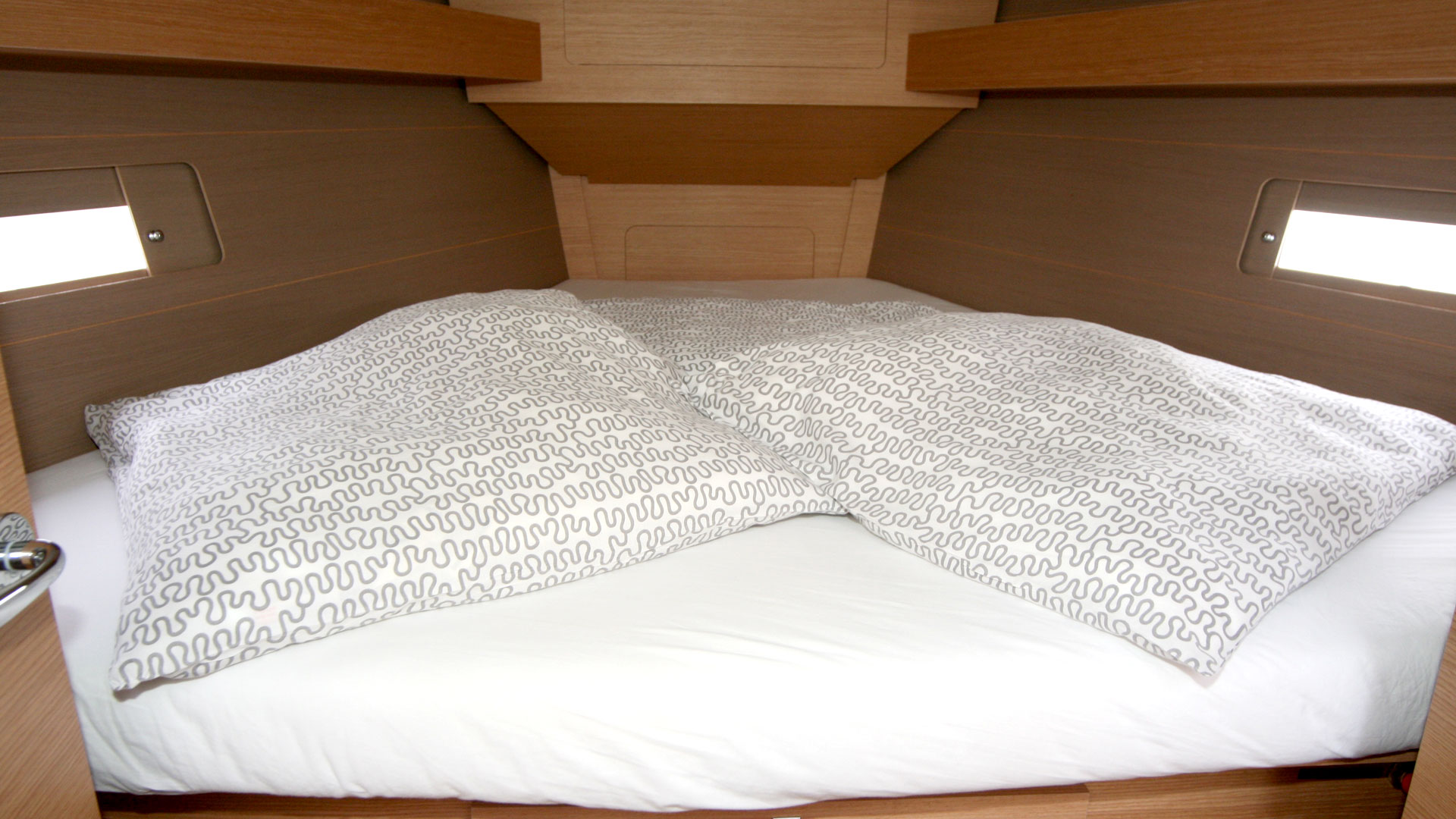 Dufour 382 GL — photo 18