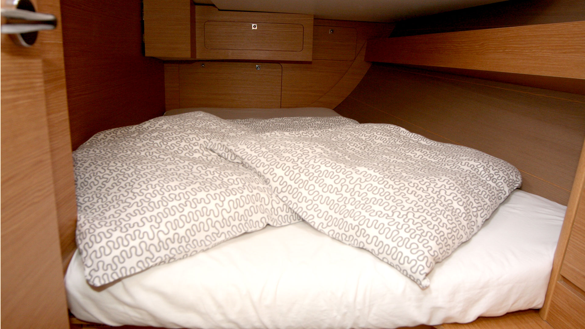 Dufour 382 GL — photo 20