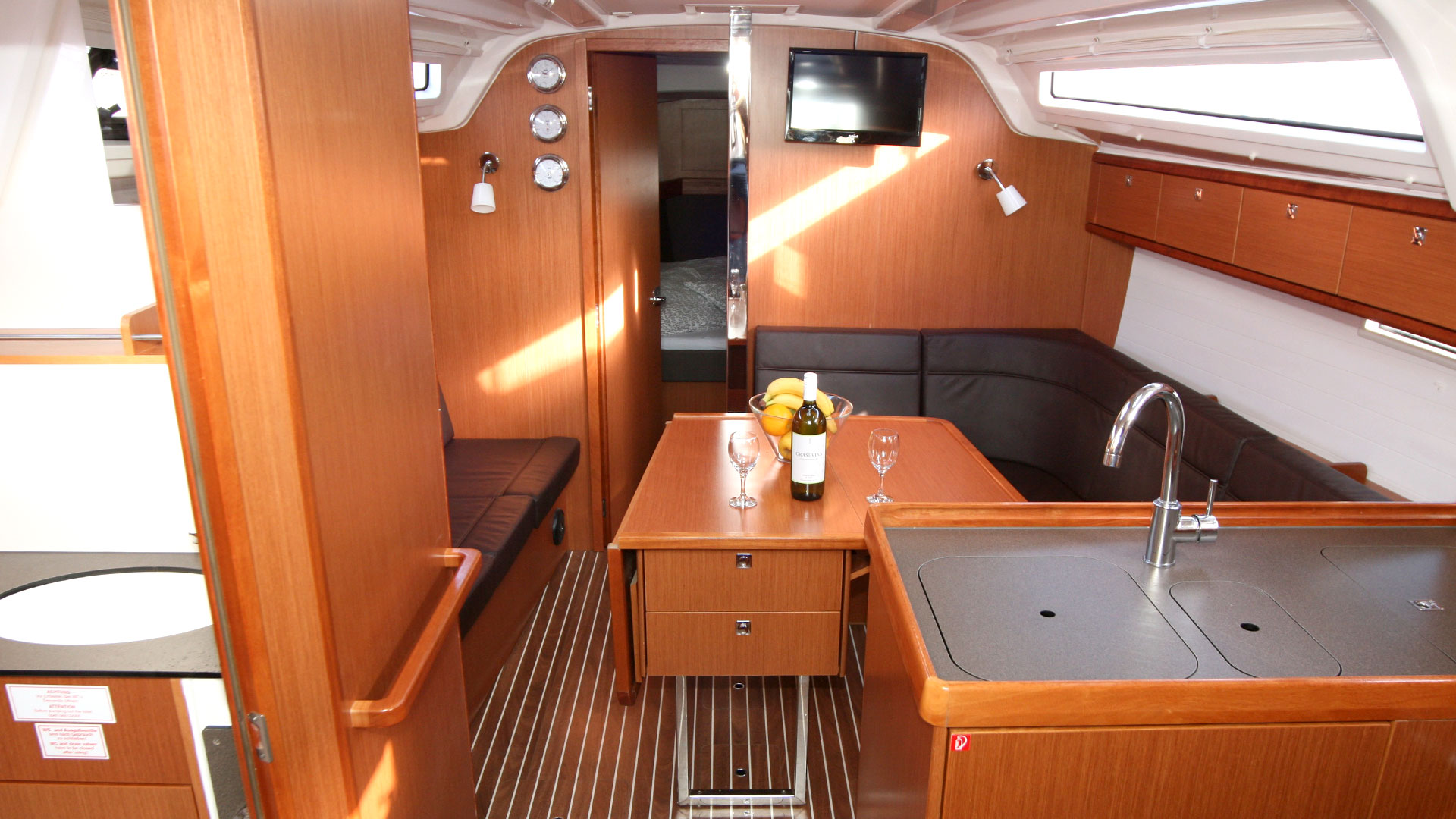 Bavaria Cruiser 37 - 3 cab. — photo 13
