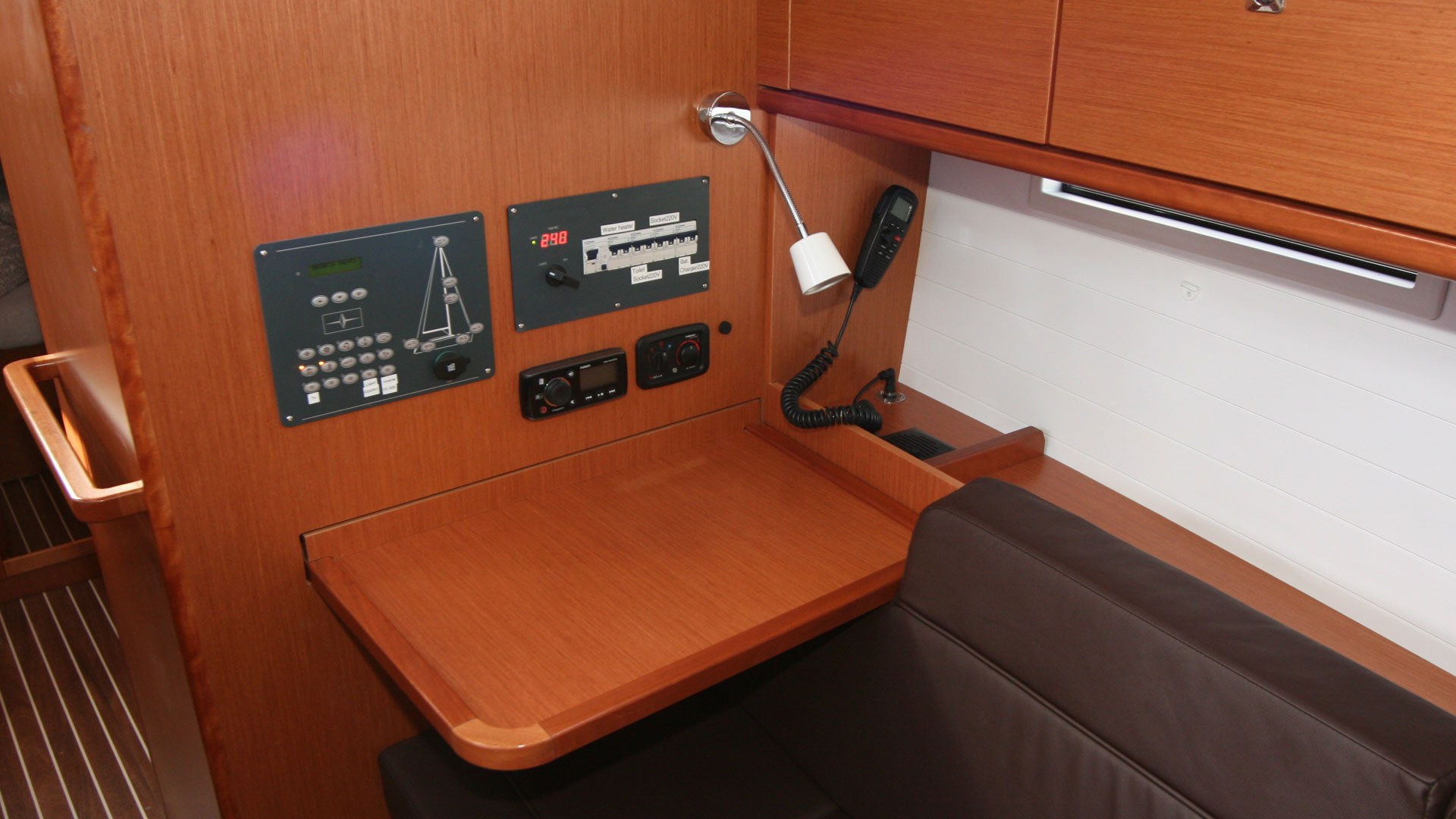 Bavaria Cruiser 37 - 3 cab. — photo 16