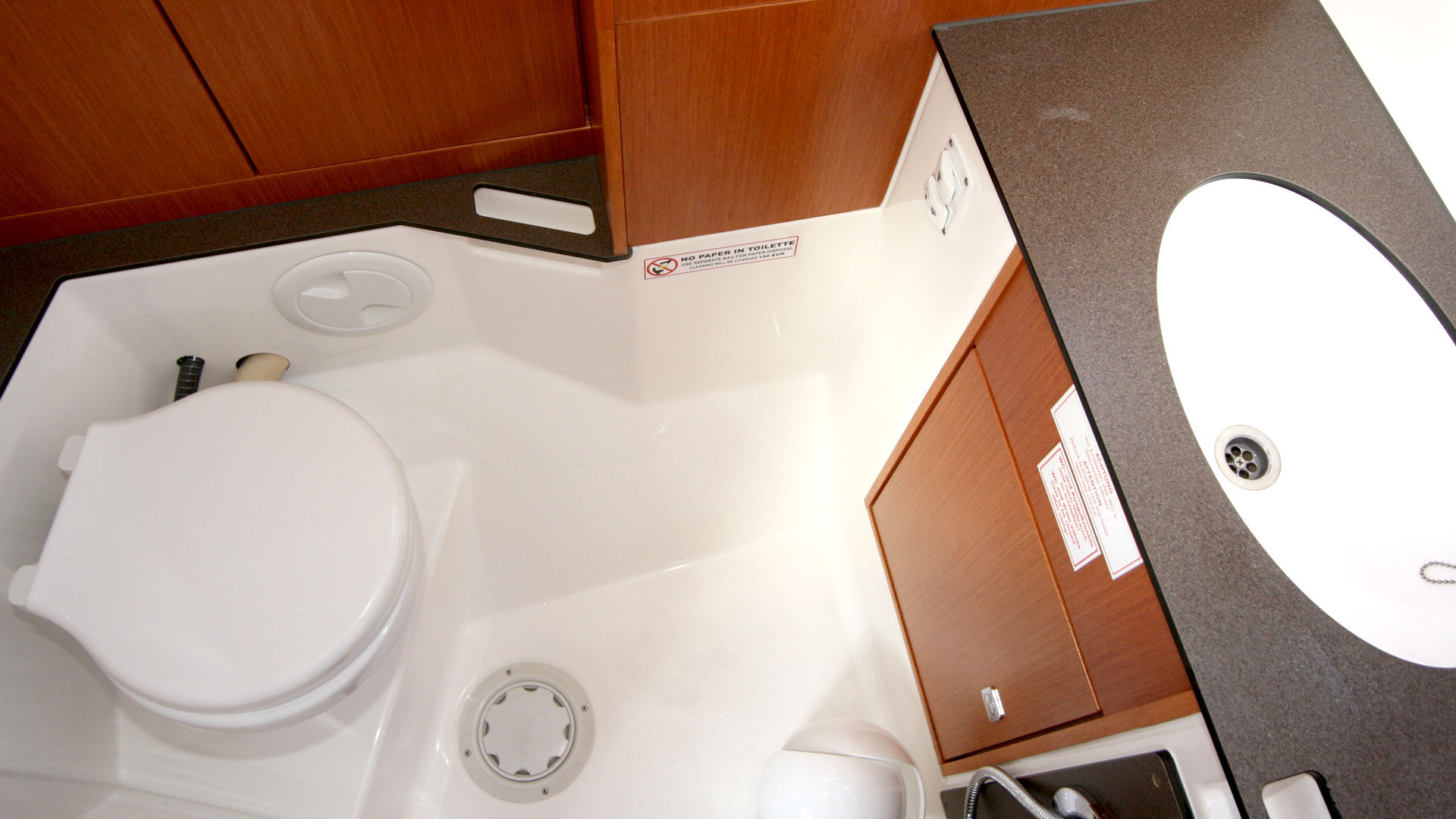 Bavaria Cruiser 37 - 3 cab. — photo 20