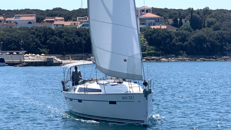 Bavaria Cruiser 41 - 3 cab. — photo 8