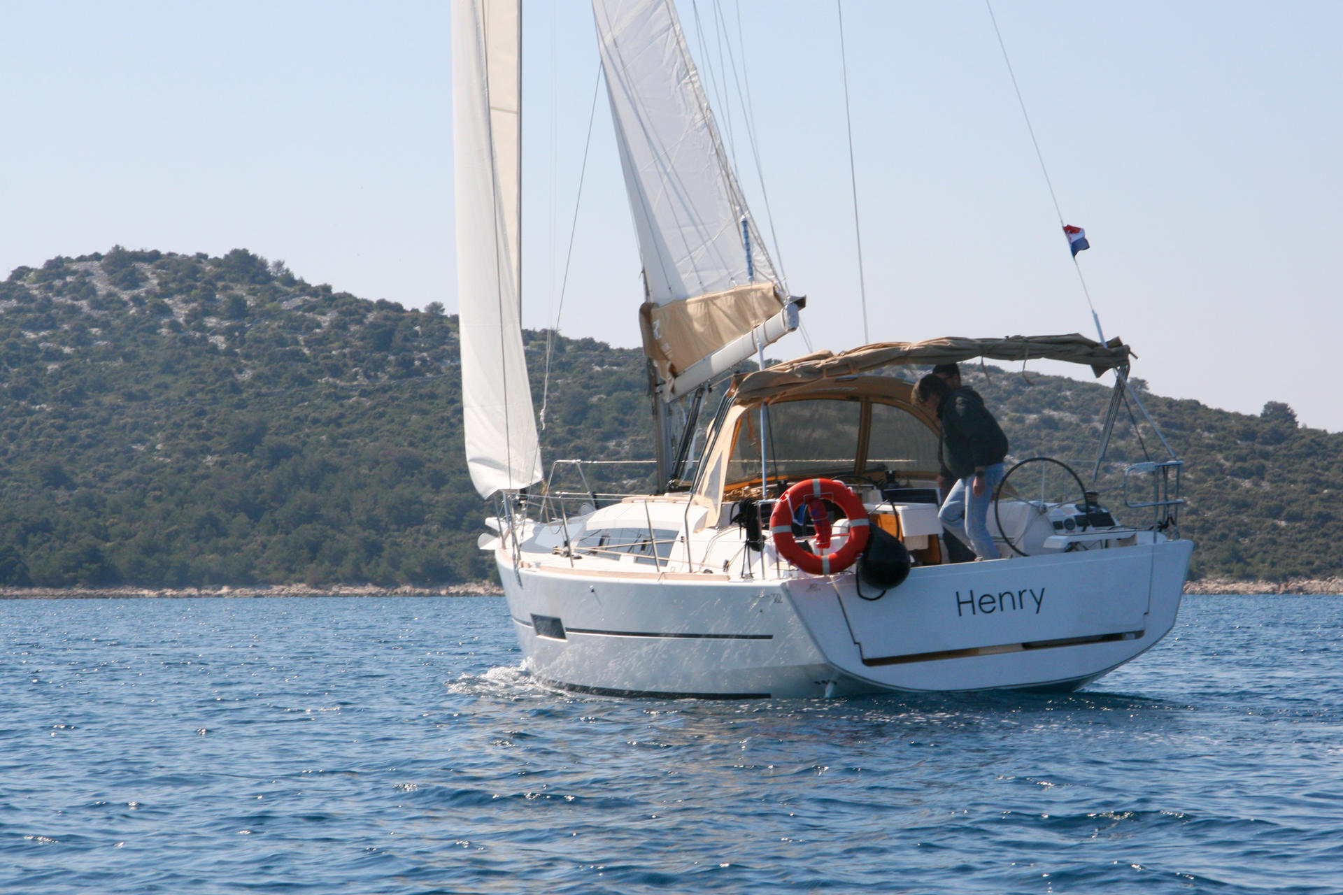 Dufour 382 GL — photo 9