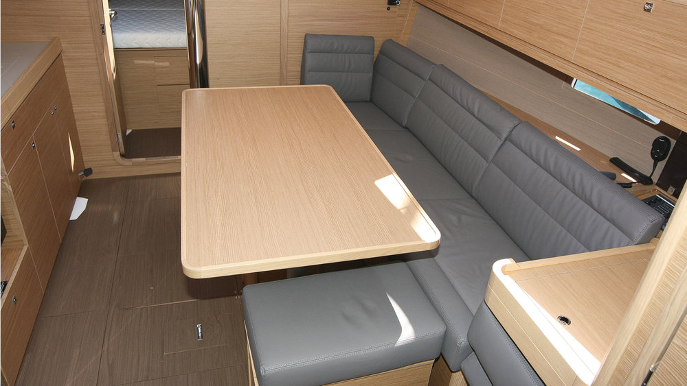 Dufour 382 GL — photo 11