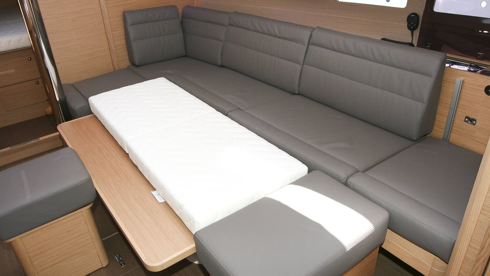 Dufour 382 GL — photo 14