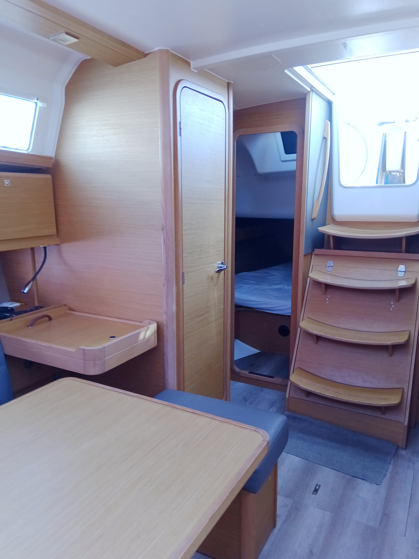 Dufour 382 GL — photo 17