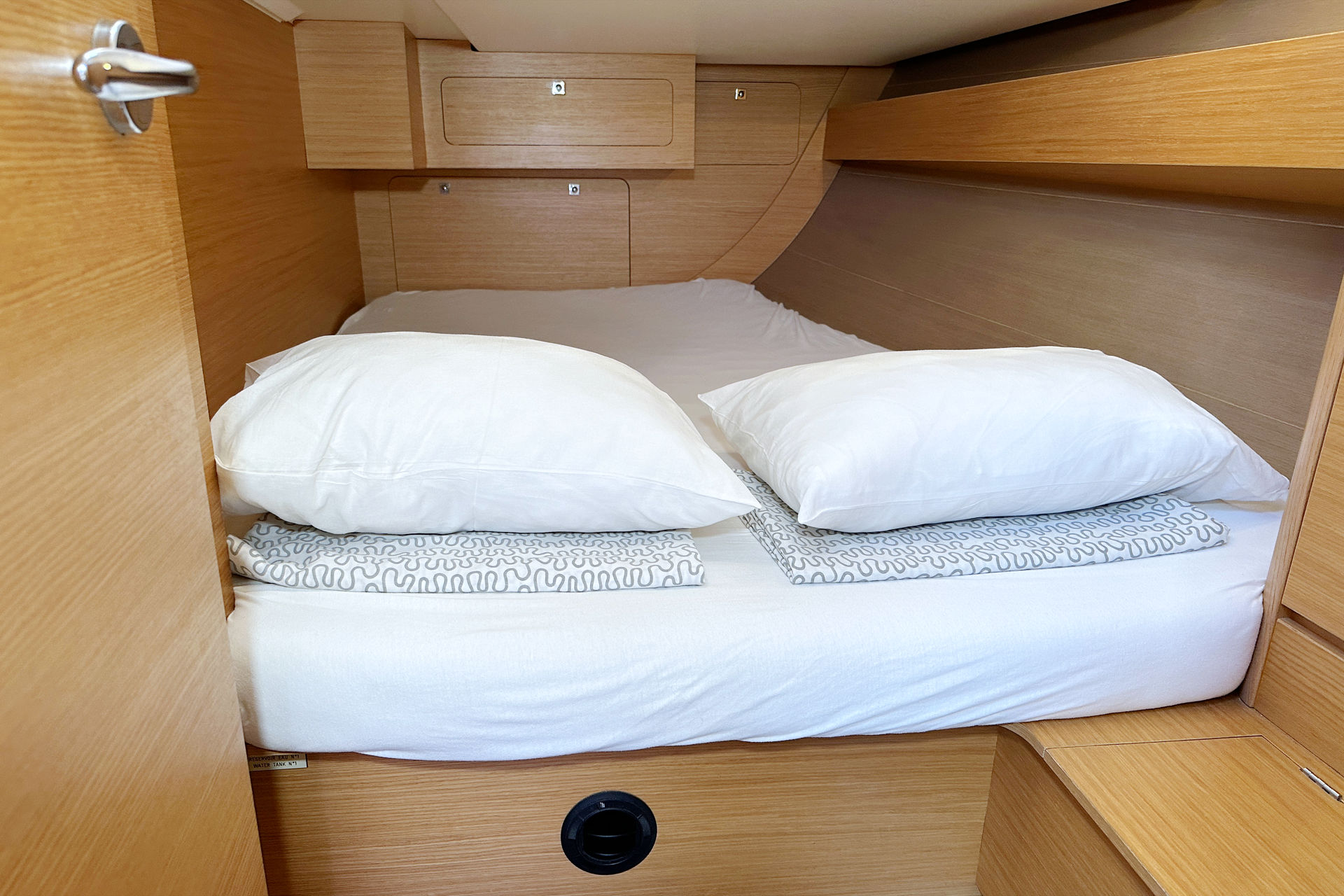 Dufour 382 GL — photo 21