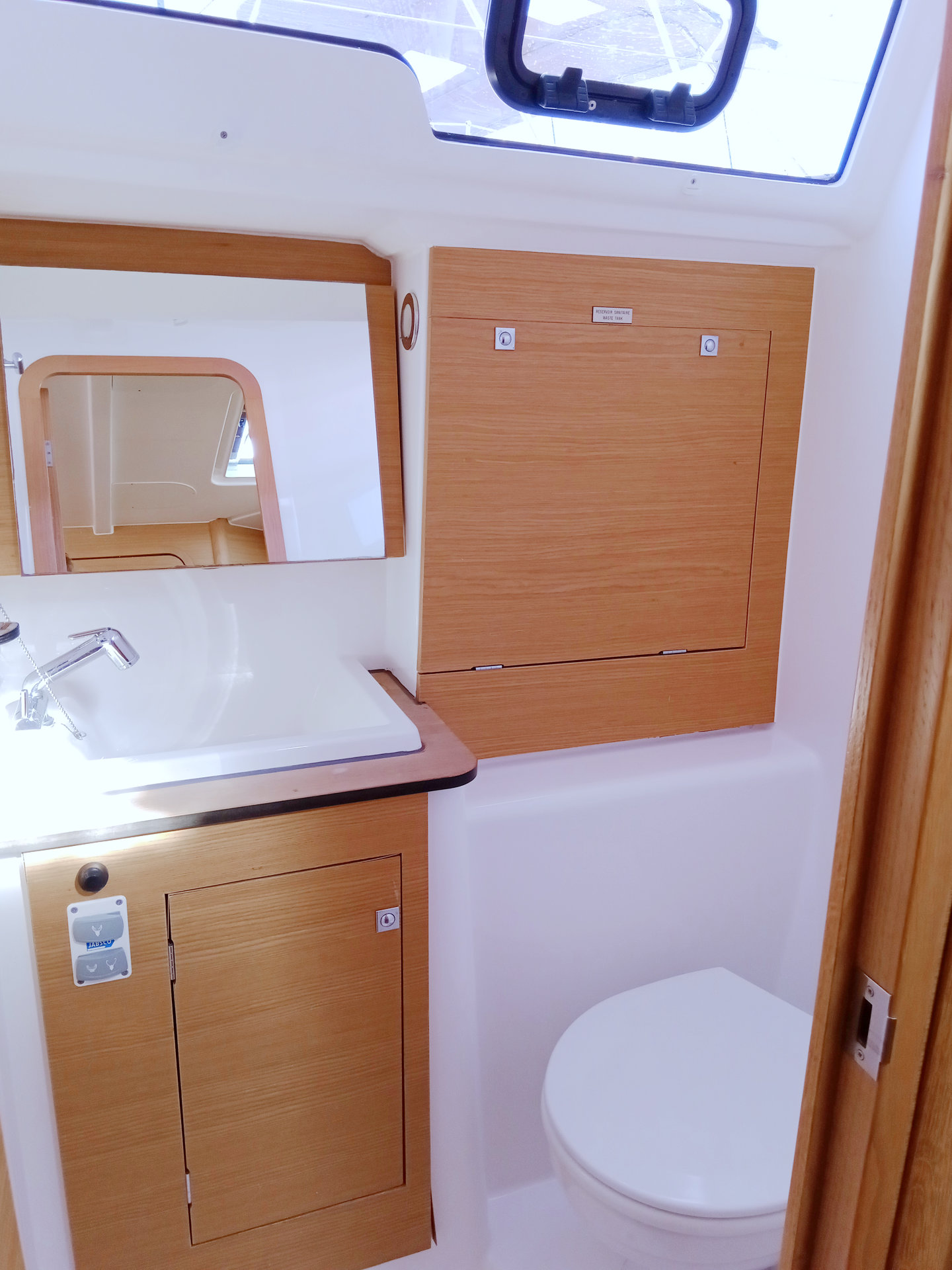 Dufour 382 GL — photo 22