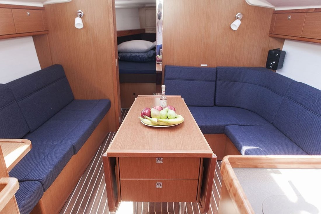 Bavaria Cruiser 37 - 3 cab. — photo 11
