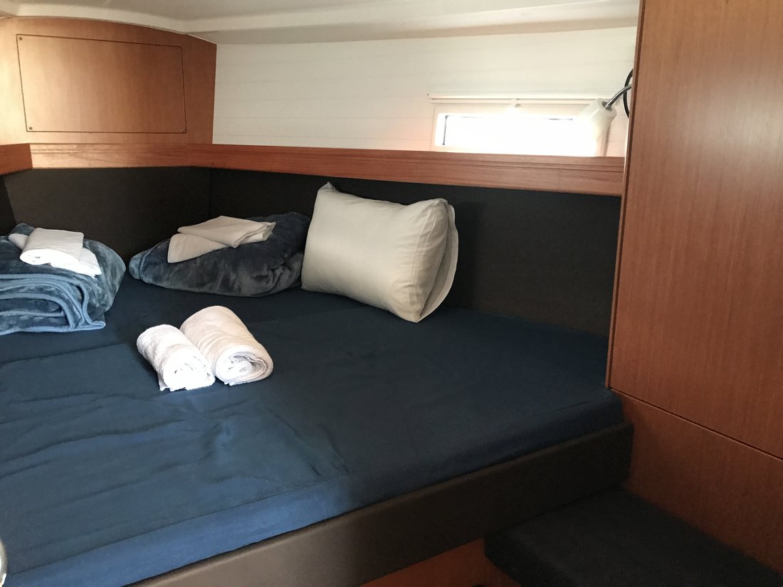 Bavaria Cruiser 37 - 3 cab. — photo 17