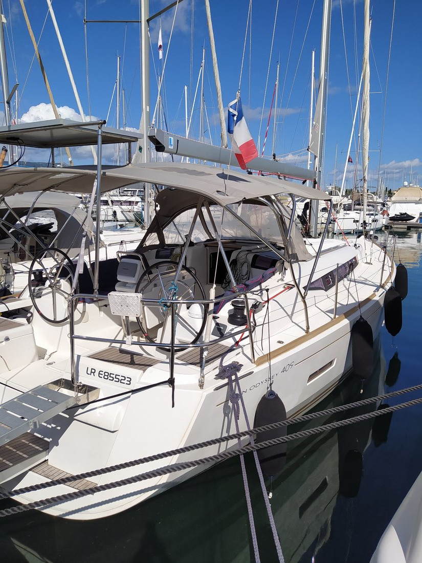 Sun Odyssey 409 — photo 3