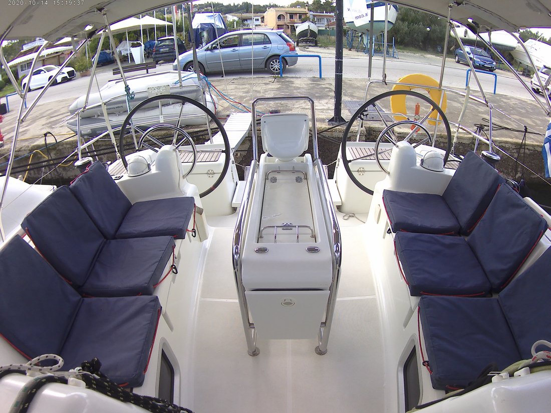 Sun Odyssey 409 — photo 4