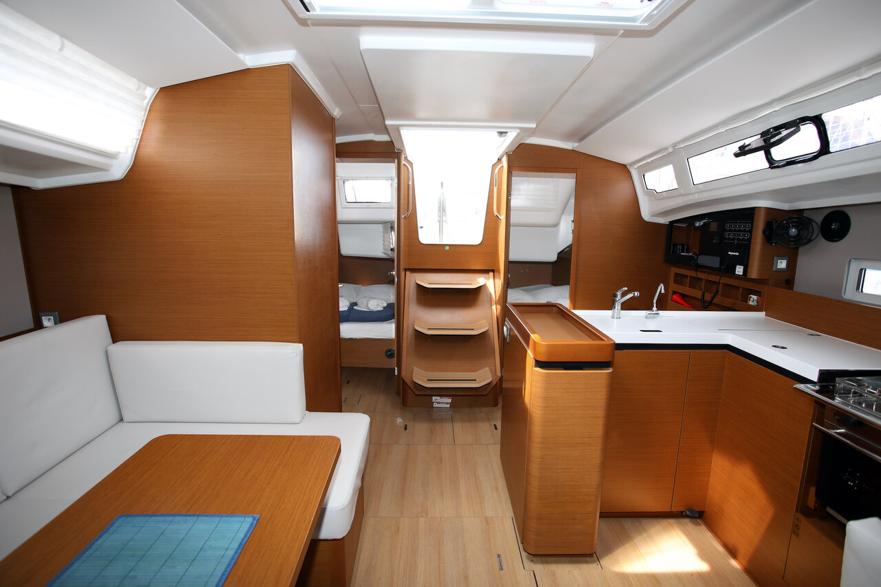 Sun Odyssey 410 - 3 cab. — photo 5