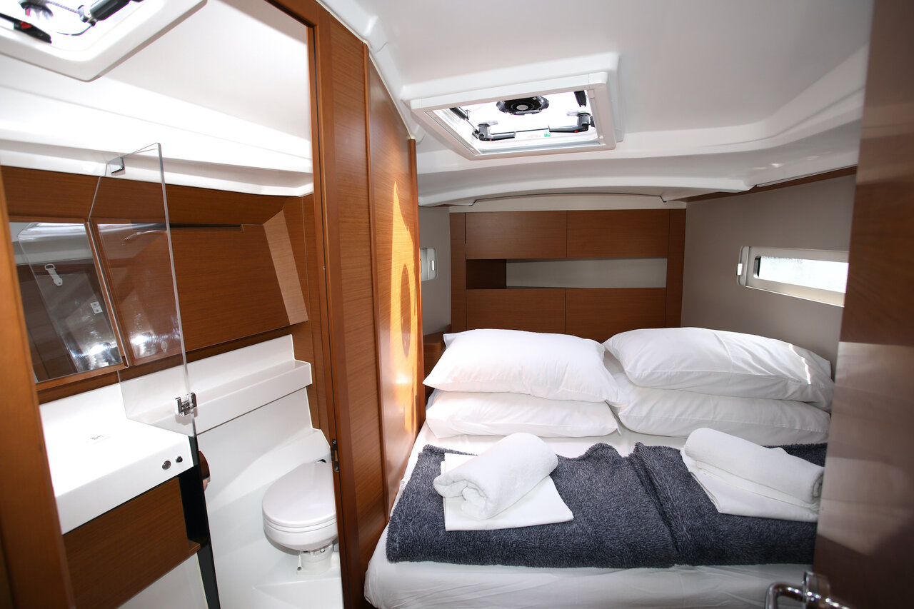 Sun Odyssey 410 - 3 cab. — photo 8