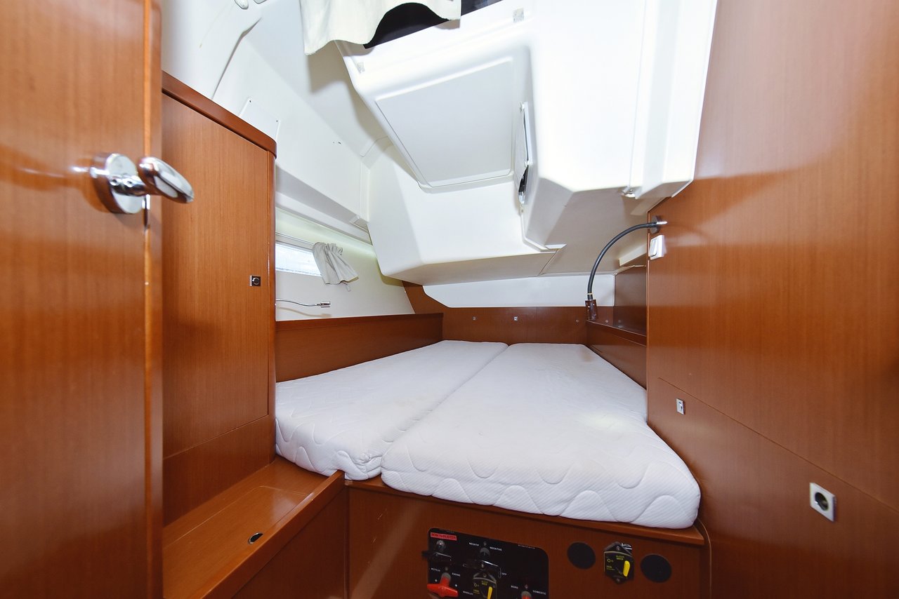 Oceanis 41 — photo 17