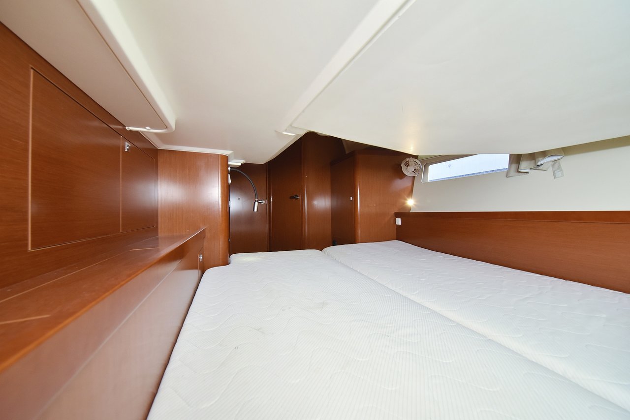 Oceanis 41 — photo 18